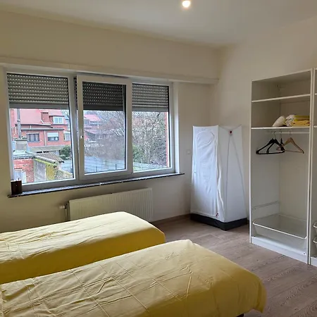 Spacious Next To Port Of Apartment